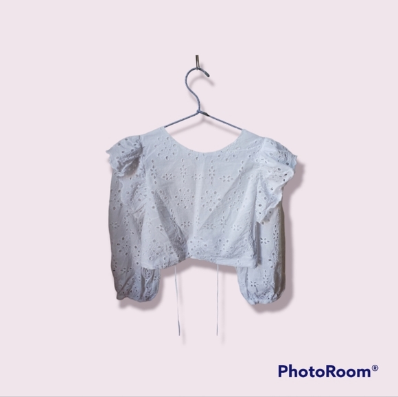 Eyelet Zara Top - Picture 1 of 3